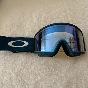 Oakley Teal Blue Goggles with high Persimon yellow lense